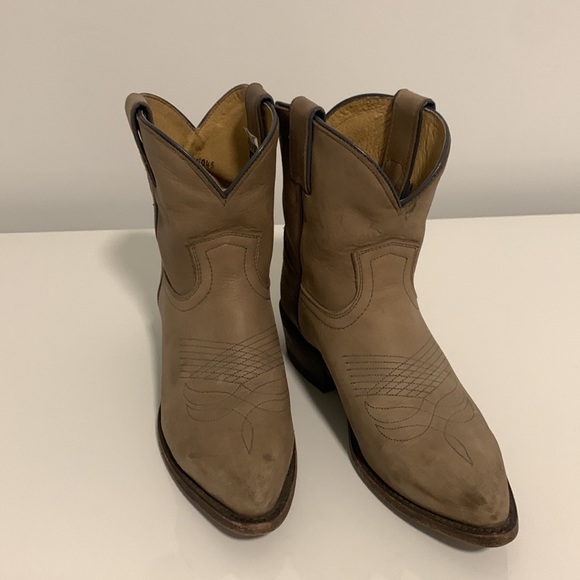 Frye boots - Picture 3 of 10